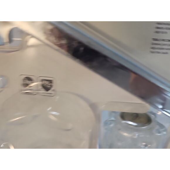 Road & Home Chrome Double Handle Low-Arc Kitchen Faucet w/Deck Plate [C7] - Picture 11 of 16